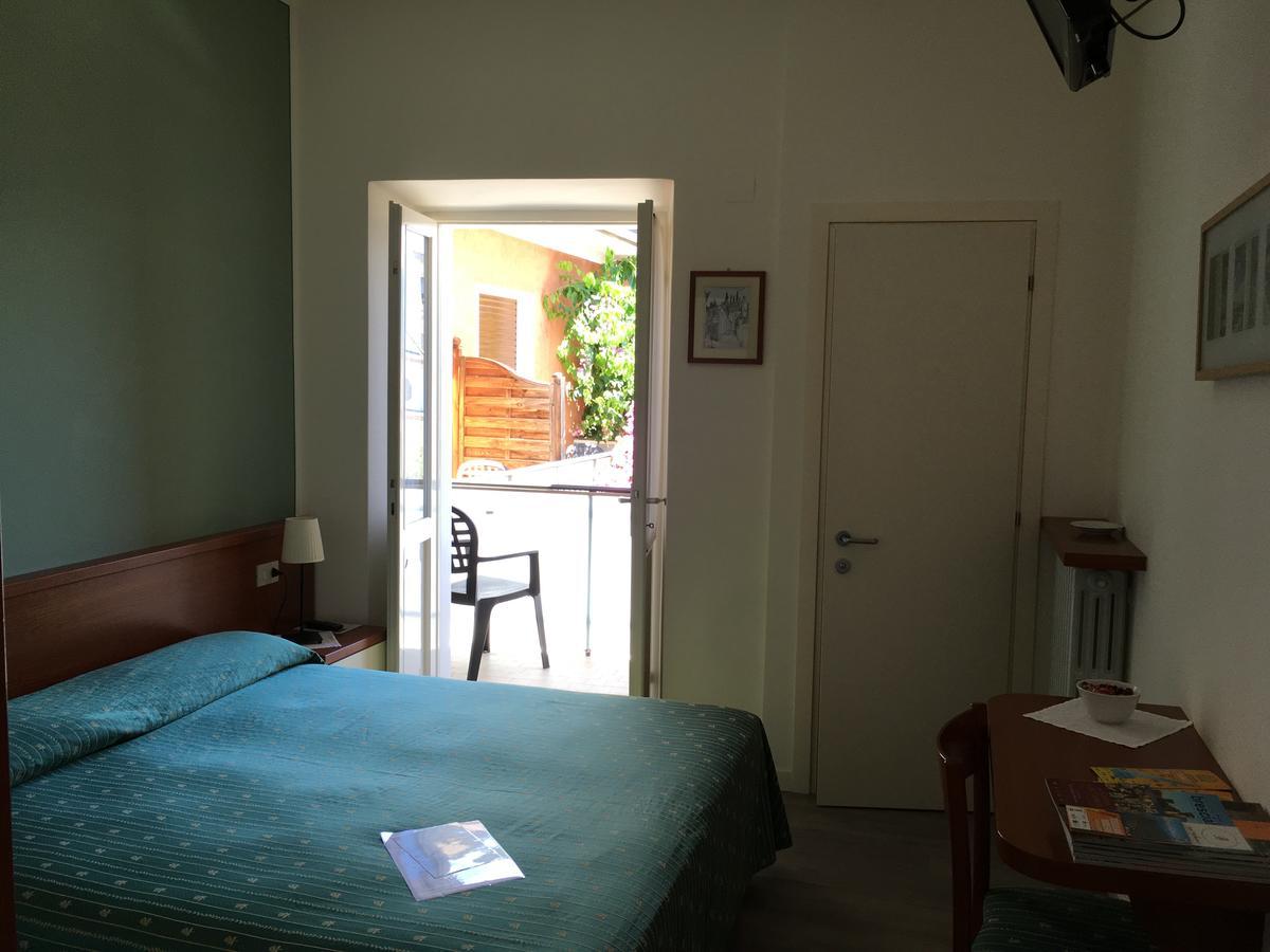 Belvedere Hotel & Villa Toscolano Maderno Buitenkant foto
