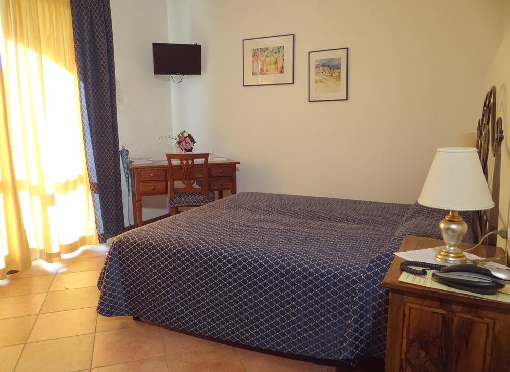 Belvedere Hotel & Villa Toscolano Maderno Buitenkant foto