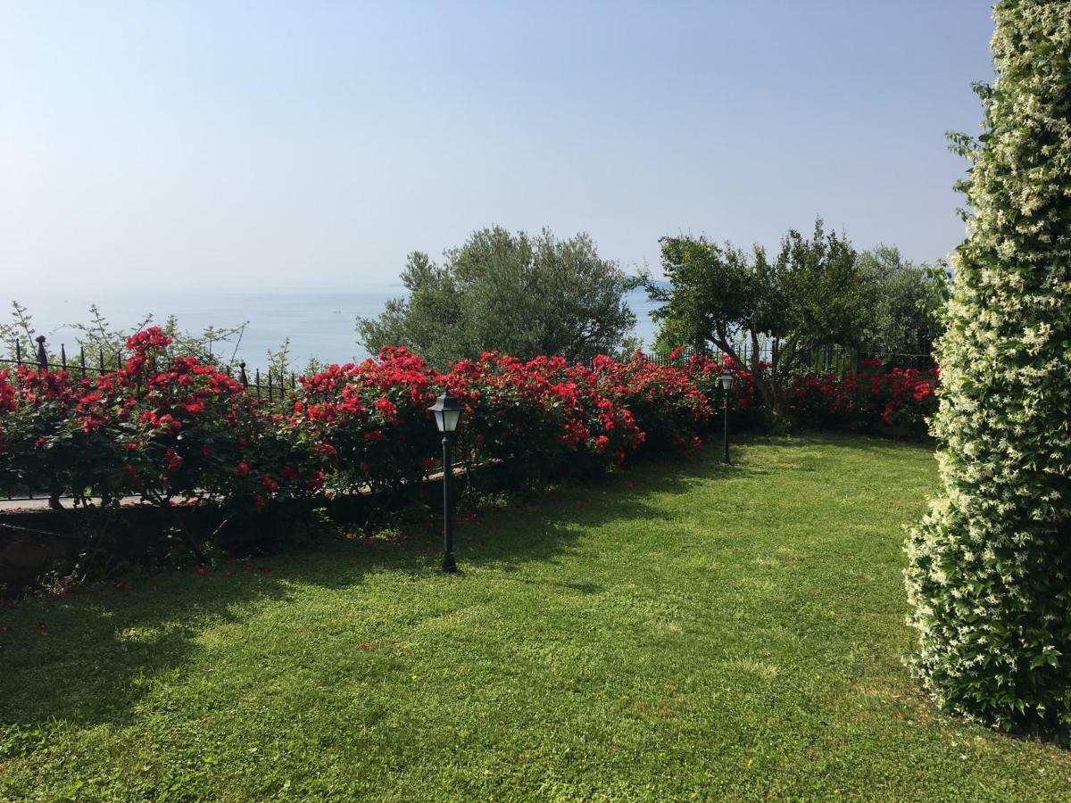 Belvedere Hotel & Villa Toscolano Maderno Buitenkant foto